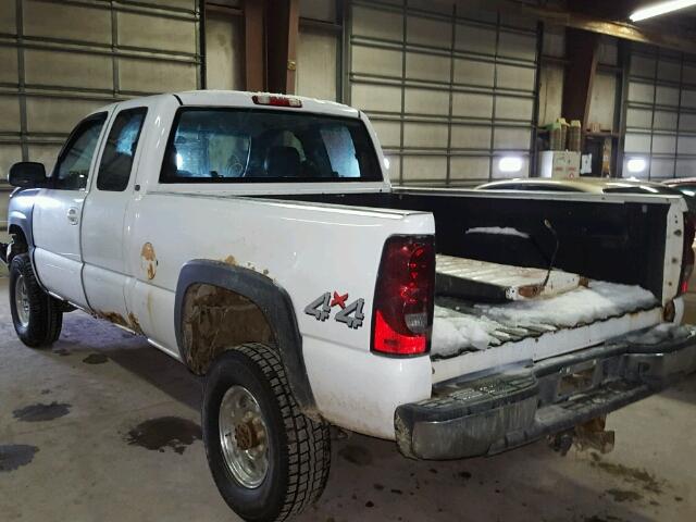 1GCHK29UX4E198299 - 2004 CHEVROLET SILVERADO WHITE photo 3