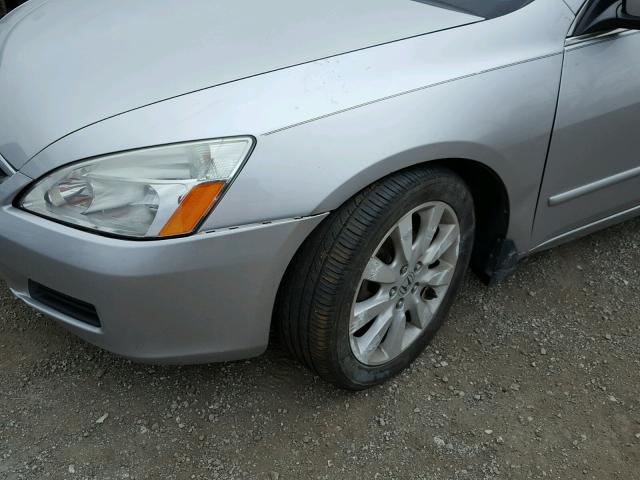 1HGCM66837A073726 - 2007 HONDA ACCORD EX SILVER photo 9