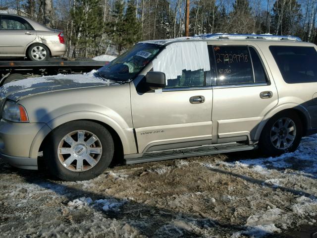 5LMFU28R54LJ04672 - 2004 LINCOLN NAVIGATOR Braun Foto 9