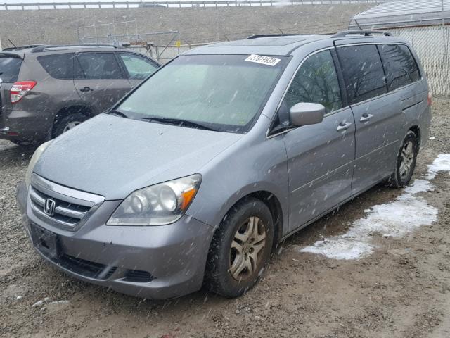 5FNRL386X5B136105 - 2005 HONDA ODYSSEY EX GRAY photo 2