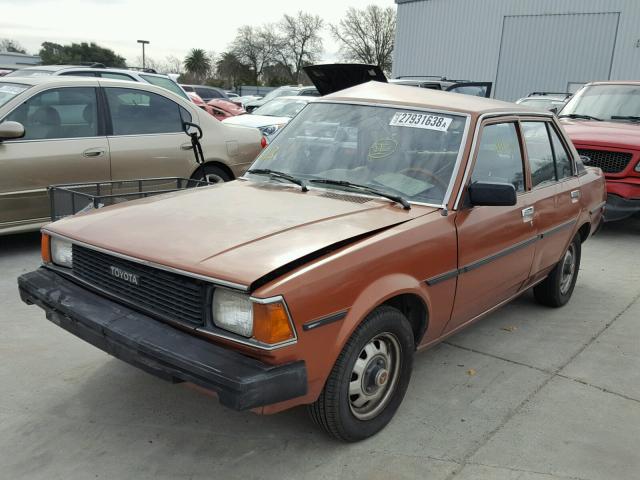 JT2AE72E8D2025528 - 1983 TOYOTA COROLLA DE BROWN photo 2