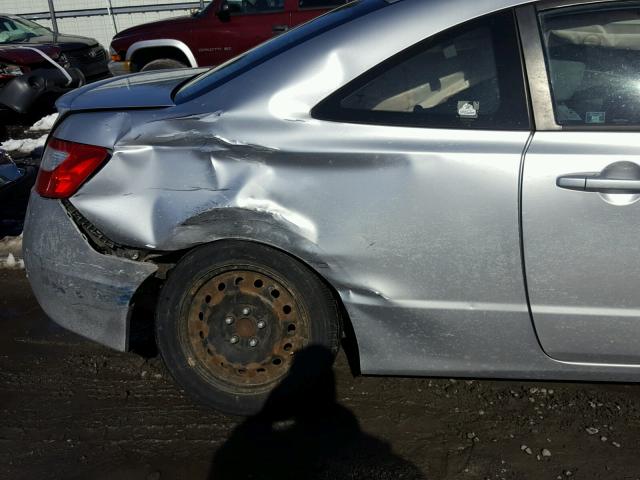 2HGFG12656H572071 - 2006 HONDA CIVIC LX SILVER photo 9