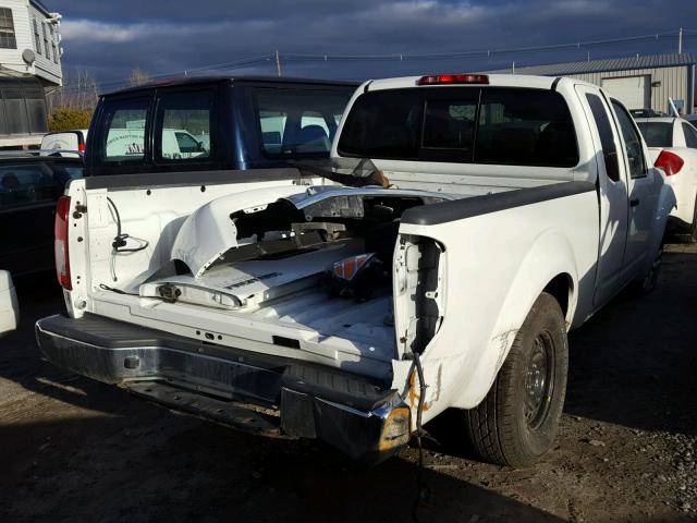 1N6AD0CW2FN743017 - 2015 NISSAN FRONTIER S WHITE photo 4