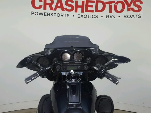 1HD1FCW1X6Y674881 - 2006 HARLEY-DAVIDSON FLHTCUI BLACK photo 13