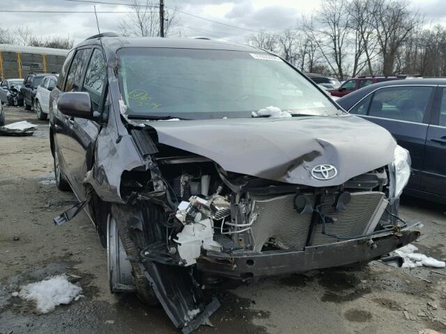 5TDJK3DC1ES073645 - 2014 TOYOTA SIENNA LE GRAY photo 1