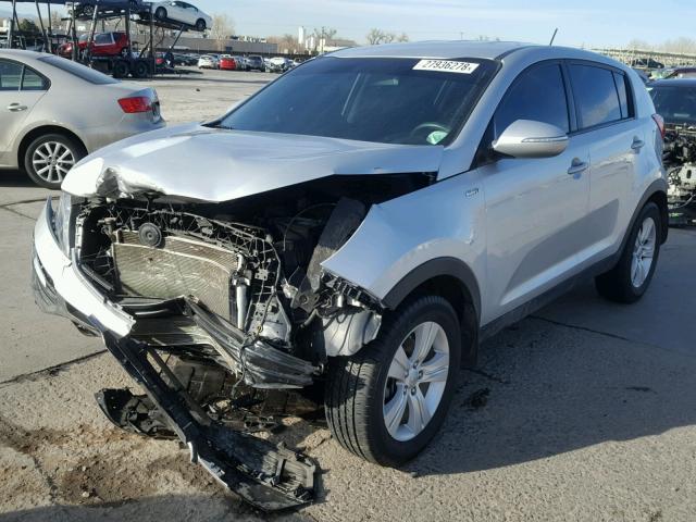 KNDPBCA28C7265688 - 2012 KIA SPORTAGE L SILVER photo 2