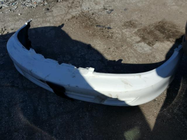 1G1JC124317213530 - 2001 CHEVROLET CAVALIER WHITE photo 9