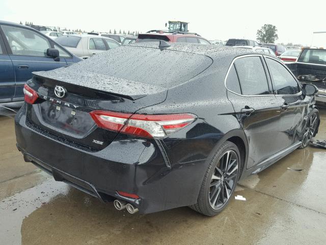 4T1B61HK5JU509266 - 2018 TOYOTA CAMRY XSE BLACK photo 4