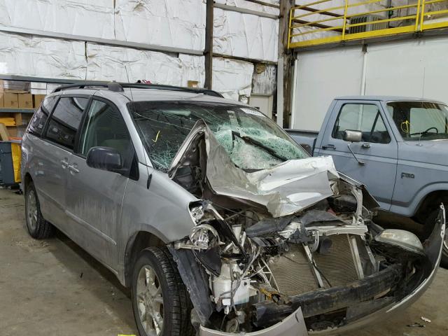 5TDBA23C16S060267 - 2006 TOYOTA SIENNA LE SILVER photo 1