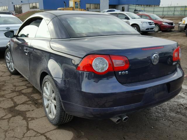 WVWBA7AH7BV001526 - 2011 VOLKSWAGEN EOS KOMFOR ლურჯი ფოტო 3