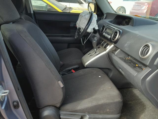 JTLKE50E591071709 - 2009 TOYOTA SCION XB SILVER photo 5