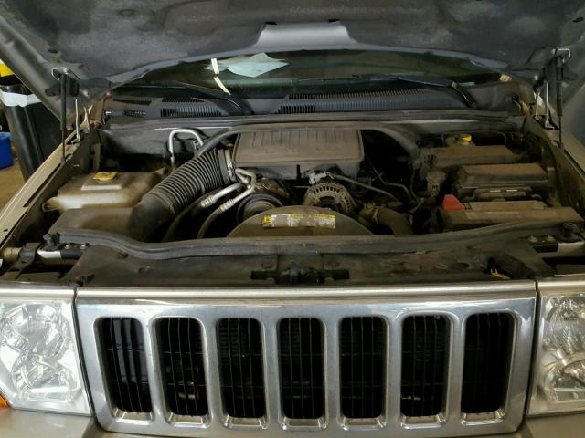 1J4RG4GK1AC127920 - 2010 JEEP COMMANDER SILVER photo 7