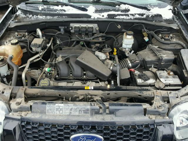 1FMCU94105KE32992 - 2005 FORD ESCAPE LIM BLACK photo 7