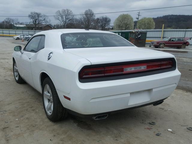 2C3CDYAGXEH111710 - 2014 DODGE CHALLENGER WHITE photo 3