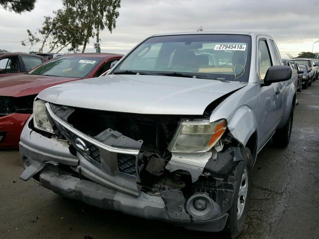 1N6BD06T76C461392 - 2006 NISSAN FRONTIER K SILVER photo 2