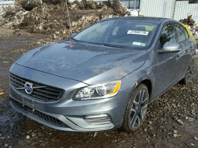 YV140MTL8H2428844 - 2017 VOLVO S60 DYNAMI SILVER photo 2