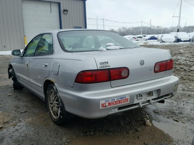 JH4DB7654YS000590 - 2000 ACURA INTEGRA LS SILVER photo 3