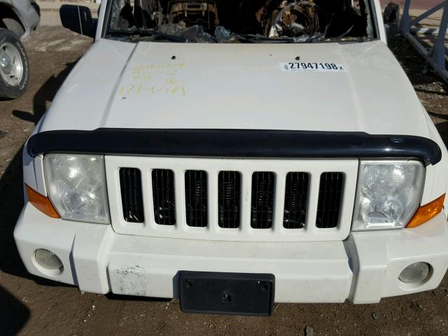 1J8HG48K06C209024 - 2006 JEEP COMMANDER WHITE photo 7