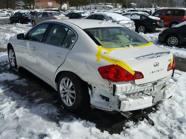 JNKCV61F69M357403 - 2009 INFINITI G37 WHITE photo 3