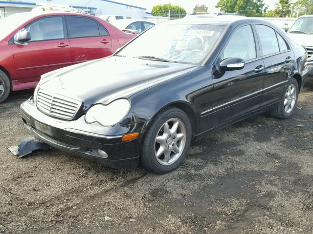 WDBRF61J63A511922 - 2003 MERCEDES-BENZ C 240 BLACK photo 2