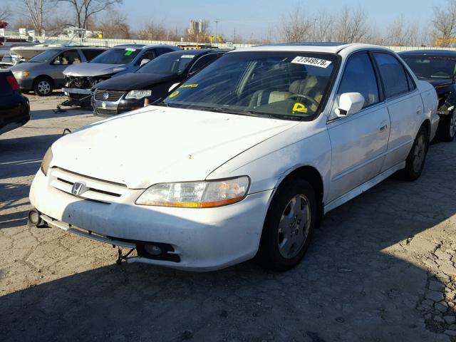 1HGCG16592A037435 - 2002 HONDA ACCORD EX WHITE photo 2