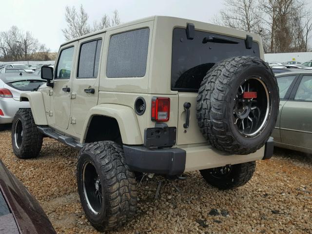 1C4BJWEG4HL747318 - 2017 JEEP WRANGLER U TAN photo 3