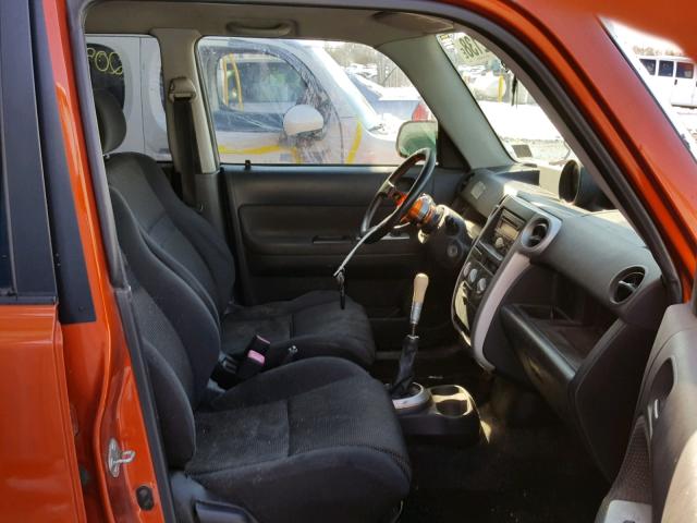 JTLKT334440159789 - 2004 TOYOTA SCION XB ORANGE photo 5