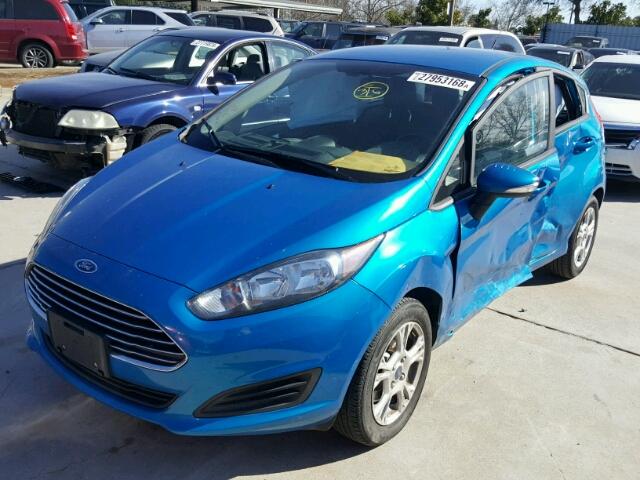 3FADP4EJ6GM198568 - 2016 FORD FIESTA SE BLUE photo 2