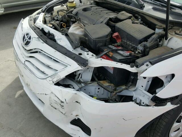 4T4BF3EK5BR111384 - 2011 TOYOTA CAMRY BASE WHITE photo 9