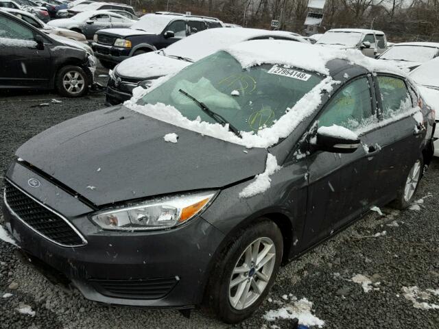 1FADP3F28FL208552 - 2015 FORD FOCUS SE CHARCOAL photo 2