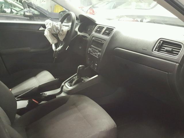 3VW2K7AJ0CM357504 - 2012 VOLKSWAGEN JETTA BASE თეთრი ფოტო 5