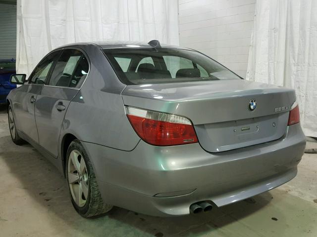 WBANF33536CS36224 - 2006 BMW 525 XI GRAY photo 3