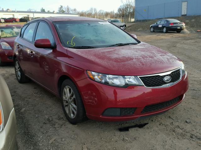 KNAFU5A27B5328952 - 2011 KIA FORTE EX RED photo 1