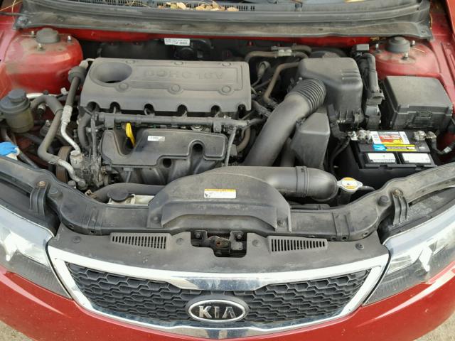 KNAFU5A27B5328952 - 2011 KIA FORTE EX RED photo 7