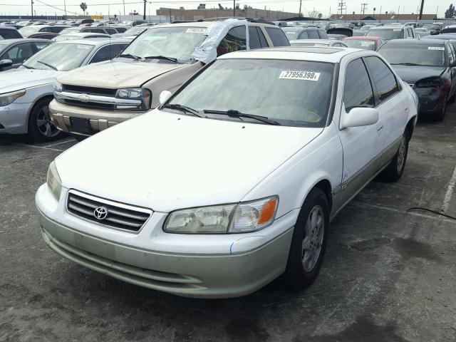 JT2BF28K2W0145731 - 1998 TOYOTA CAMRY LE WHITE photo 2