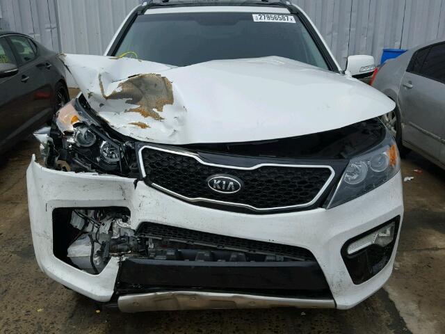 5XYKW4A27CG303547 - 2012 KIA SORENTO SX WHITE photo 7