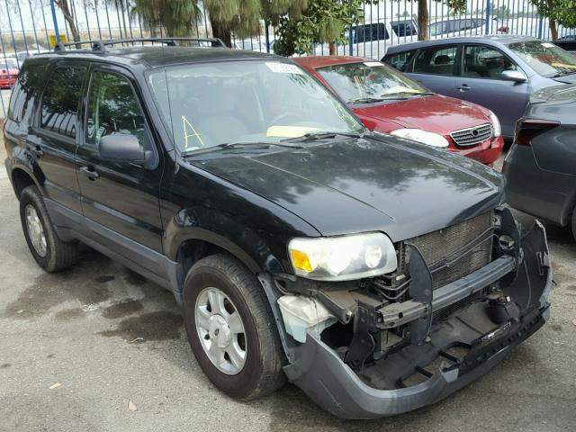 1FMYU03196KC26154 - 2006 FORD ESCAPE XLT BLACK photo 1