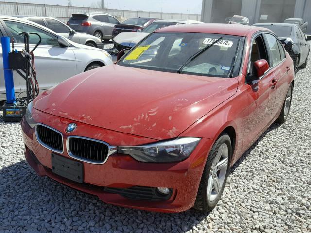 WBA3B1G54FNT06920 - 2015 BMW 320 I RED photo 2