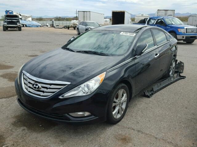 5NPEC4AC2CH424543 - 2012 HYUNDAI SONATA SE BLACK photo 2