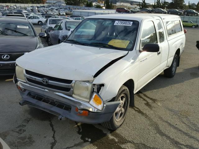 4TAVL52N8WZ065651 - 1998 TOYOTA TACOMA XTR WHITE photo 2