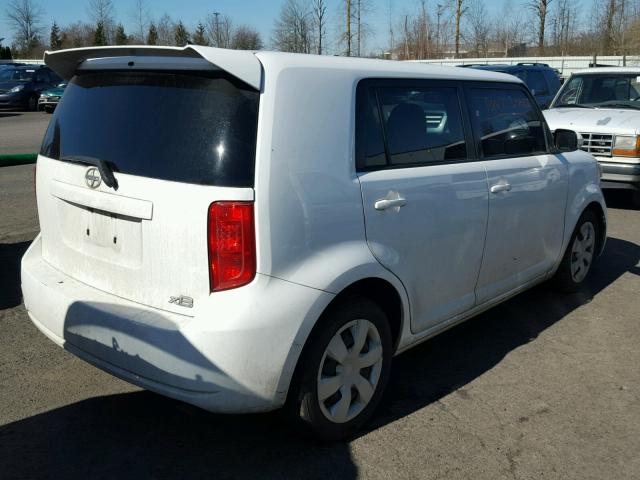 JTLKE50E681031864 - 2008 SCION XB WHITE photo 4