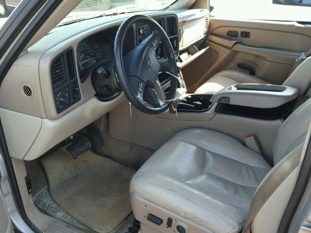 1GNEC13T85J132702 - 2005 CHEVROLET TAHOE C150 TAN photo 5