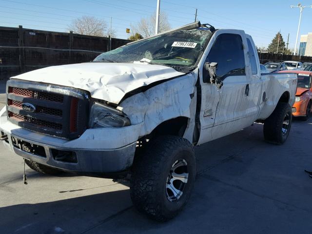 1FTWX31P85EC92476 - 2005 FORD F350 SRW S WHITE photo 2