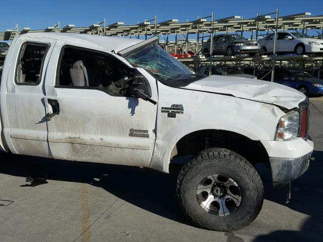 1FTWX31P85EC92476 - 2005 FORD F350 SRW S WHITE photo 9