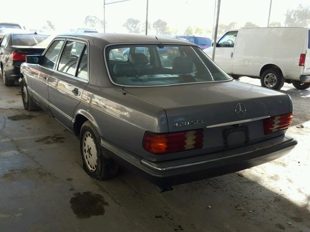 WDBCA35E4KA450696 - 1989 MERCEDES-BENZ 420 SEL GRAY photo 3