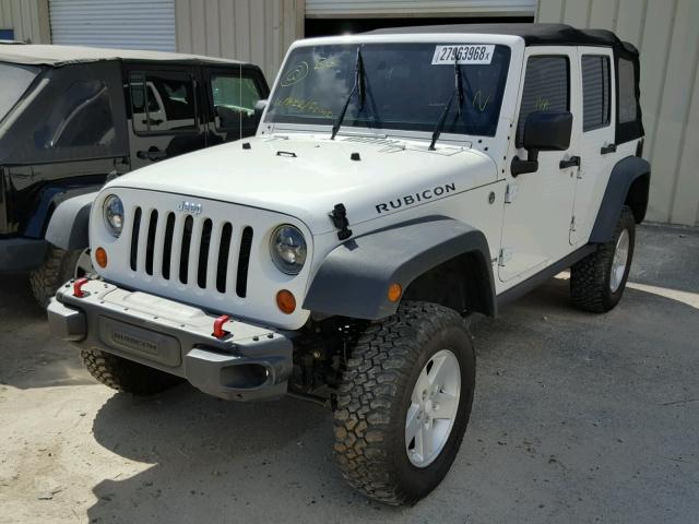 1C4BJWFG6DL603181 - 2013 JEEP WRANGLER U WHITE photo 2