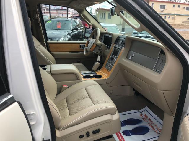 5LMFU28537LJ16613 - 2007 LINCOLN NAVIGATOR WHITE photo 9