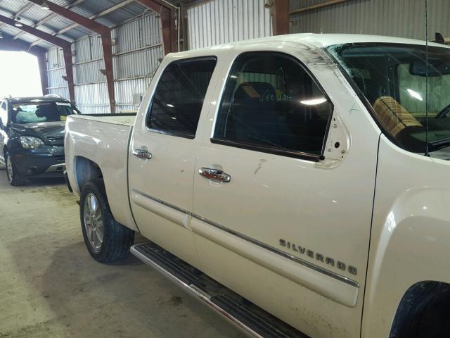 3GCPCSE05DG192382 - 2013 CHEVROLET SILVERADO WHITE photo 9