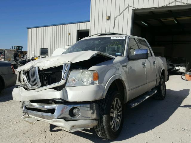 5LTPW18596FJ16402 - 2006 LINCOLN MARK LT WHITE photo 2