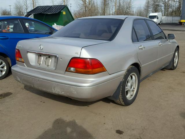 JH4KA9662VC002889 - 1997 ACURA 3.5RL SILVER photo 4